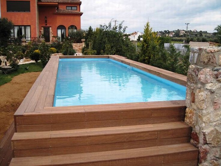 Aménagement piscine en bois : 24 exemples de designs contemporains