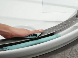 7 astuces pour bien entretenir une cabine de douche en verre (et autres matières)