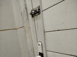 Comment réparer une porte qui a été endommagée par l’eau ?