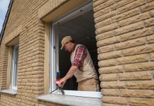 Changer ses fenêtres soi-même : est-ce possible et rentable ?